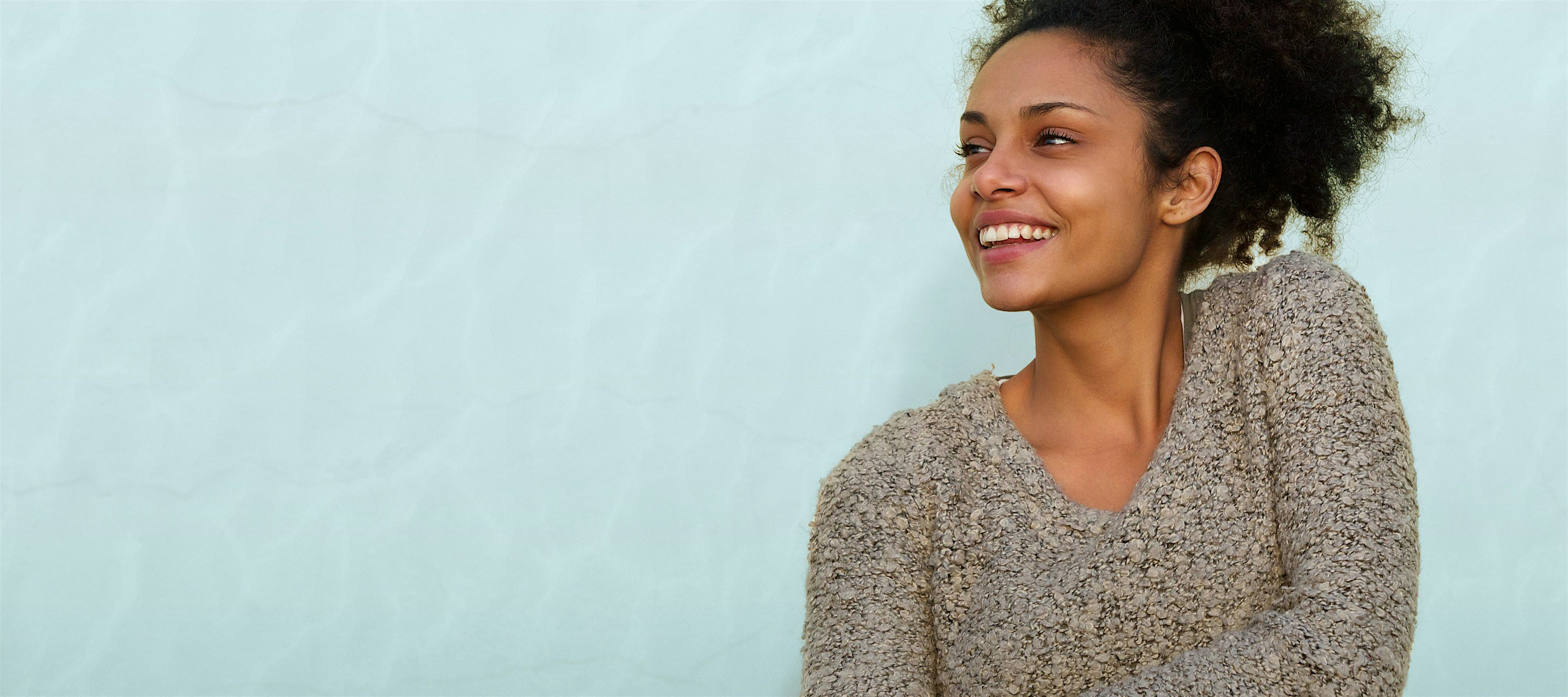 smiling female patient at medhelp urgent care birmingham